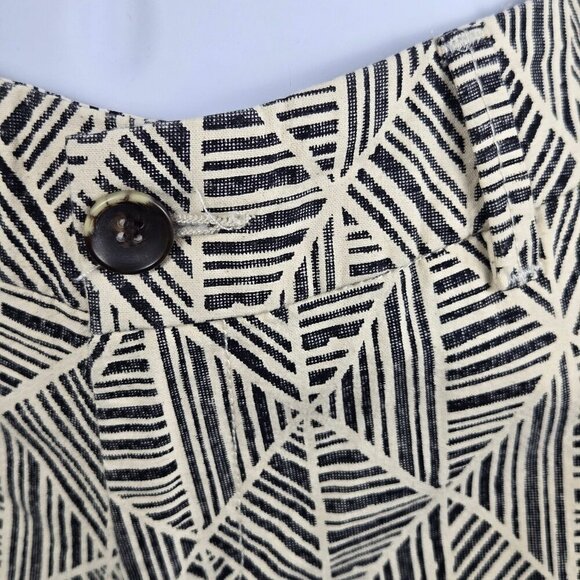Soft Surroundings Size 4 Black & Cream Patterned Cropped Pants Straight Leg NWT - Picture 3 of 16